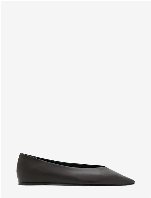 Mango | Flat Leather Pointed Toe Shoe | 42