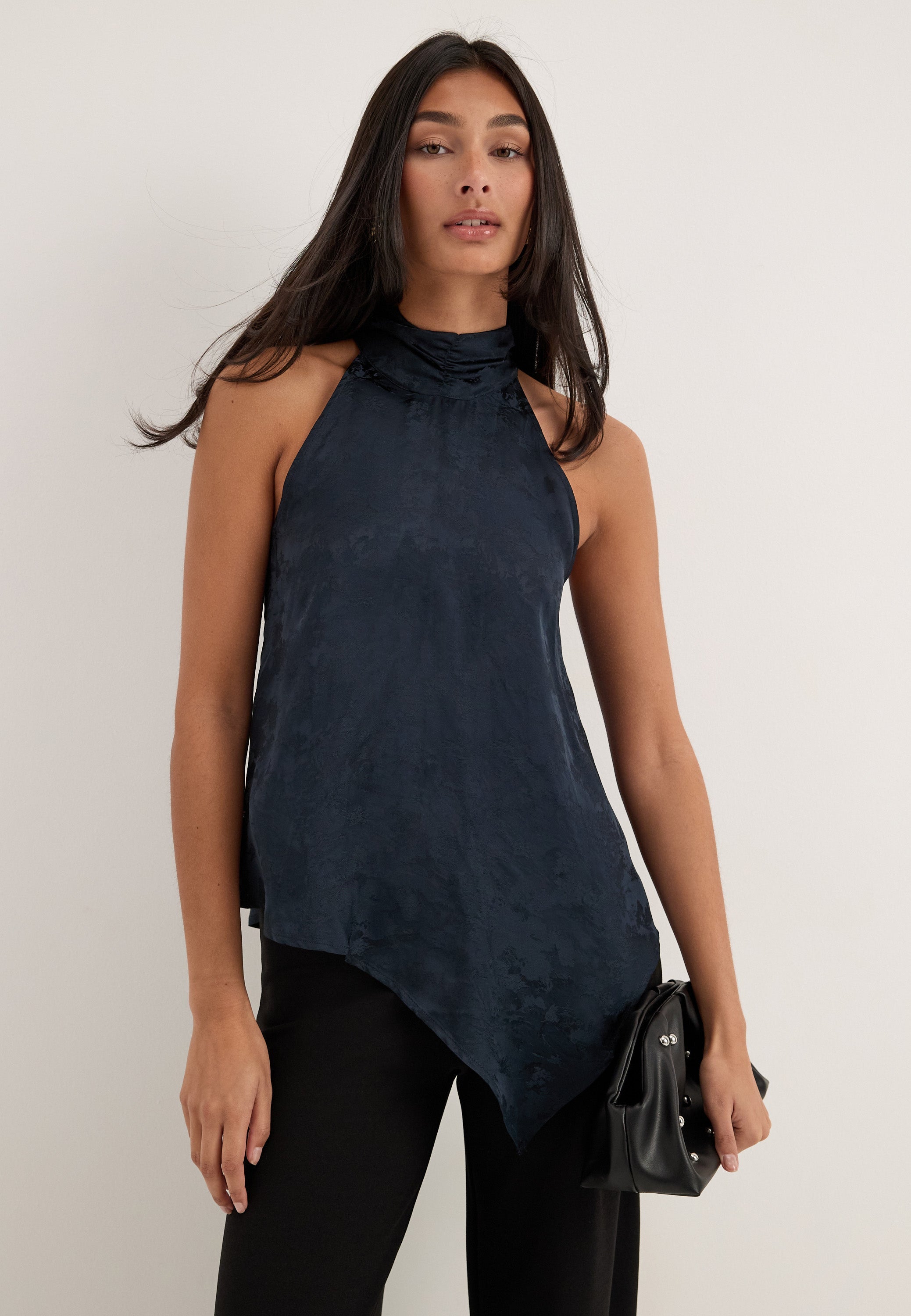 OBJECT Objluma S/L RE ASYMMETRIC TOP